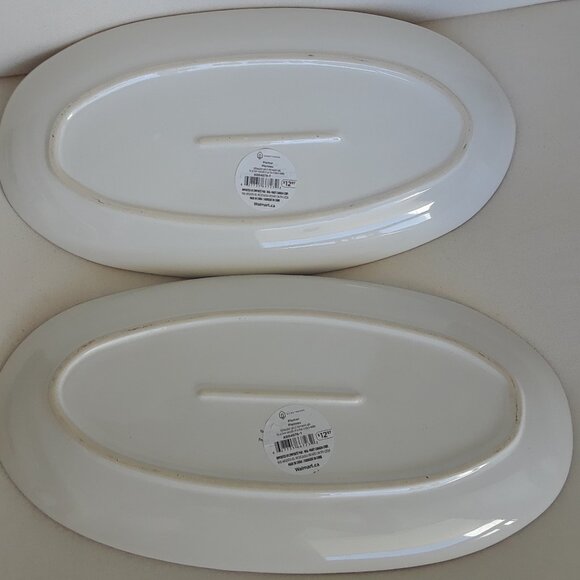 Set of 2 New Stoneware Ceramic Platters - Picture 5 of 10